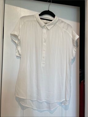 Lucky Brand White Short-Sleeve Button Front Blouse